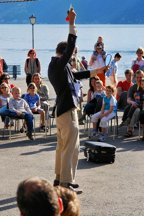 ascona-strassen-kuenstler-festival