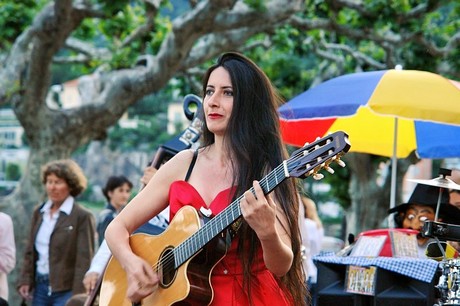 ascona-strassen-kuenstler-festival