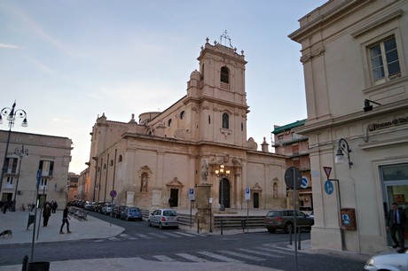 avola