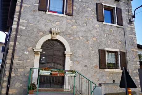 Crosano