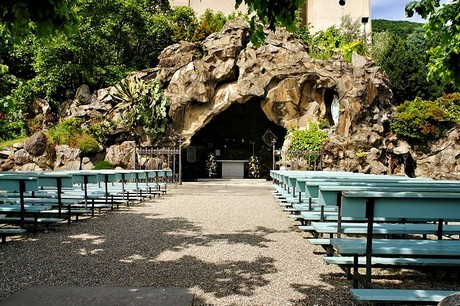 cannero-riviera-kirche