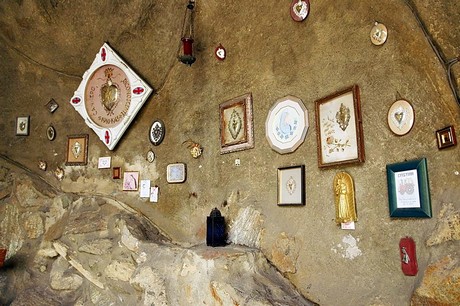 cannero-riviera-kirche