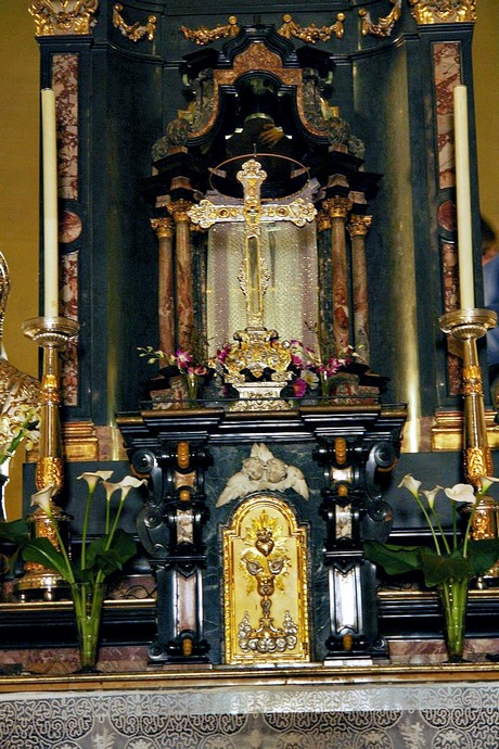 cannero-riviera-kirche