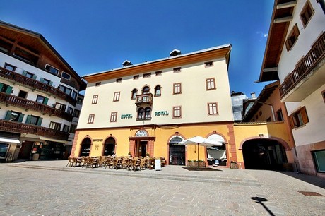 cortina-d-ampezzo