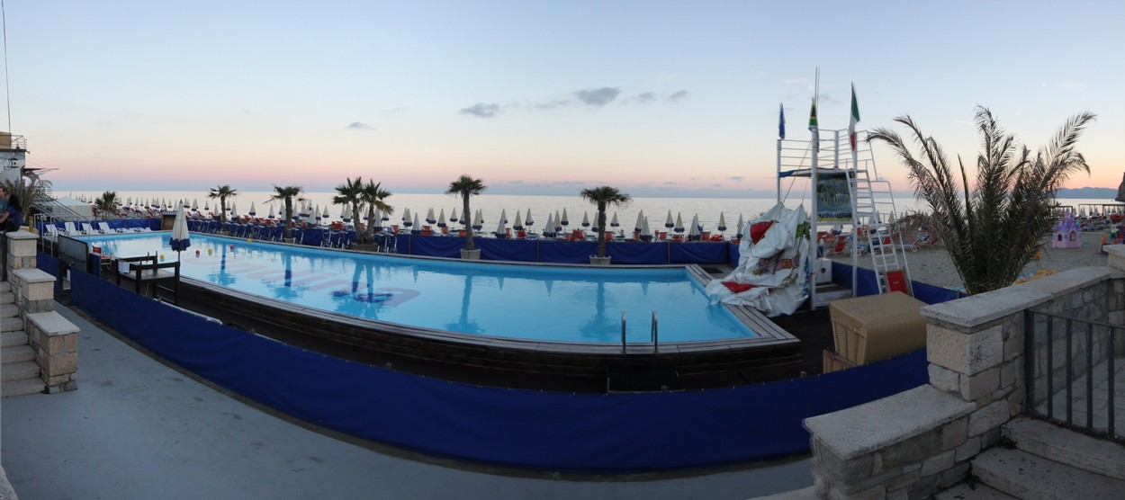 Finale Ligure am Abend 
