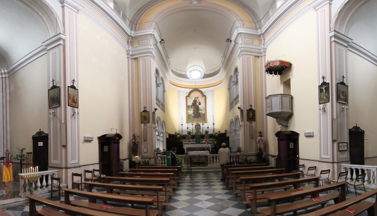 Finale Ligure - Kirche