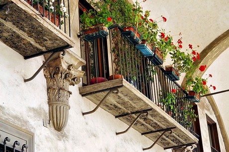 piazza-dell-annunziata