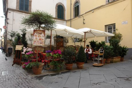lucca