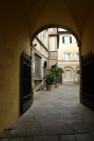 lucca