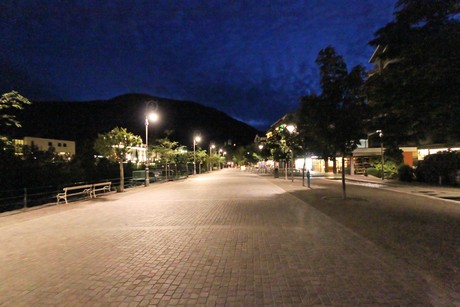 meran-am-abend