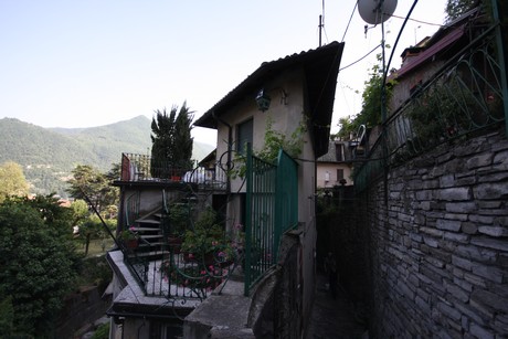 moltrasio